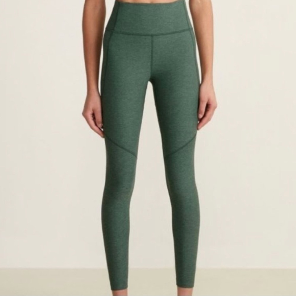 NWT Outdoor Voices Warmup Leggings in Hunter Green XS